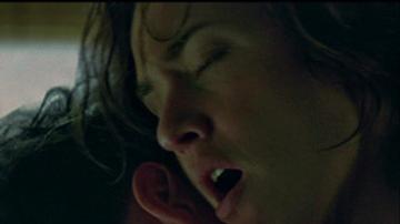 Kate Winslet Shows Skin-set in Mildred Pierce Kate Winslet Kirsten Dunst Michelle Monaghan 993