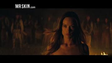 Does Olivia Wilde Bare Out-of-this-World Butt in Cowboys & Aliens? Allison Janney Olivia Wilde Karissa Shannon Kristina Shannon Crystal Harris 1021