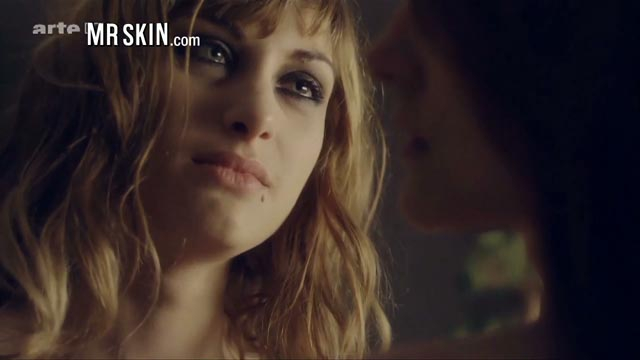 Lesbian Liplock: Mathilde Bisson & Nathalie Blanc in Xanadu (2011) Mathilde Bisson Nathalie Blanc 1085