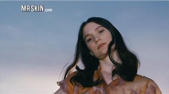 Mia Wasikowska Turns Stoker to Stroker Amy Adams Mia Wasikowska 1244