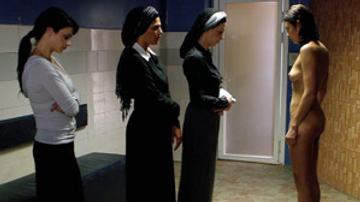 Top 5 Towel Dropping Scenes Olivia d'Abo Joan Severance Anna Faris Olga Kurylenko Shailene Woodley 1577