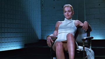 Top 5 Upskirt No Panties Scenes Elizabeth Berkley Lauren Holly Kira Reed Carolyn Monroe 1590