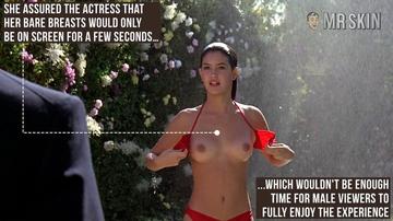 Anatomy of a Nude Scene: Phoebe Cates Takes a Dip and Becomes a Legend in 'Fast Times at Ridgemont High' Phoebe Cates 4425