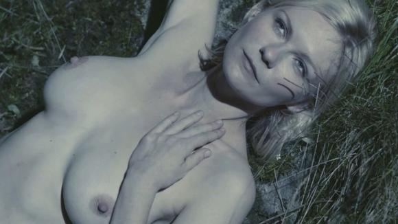Kirsten Dunst’s Bush, Saoirse Ronan’s Lesbian Scene! Jessica Lange Kirsten Dunst Saoirse Ronan Kadianne Whyte 4760
