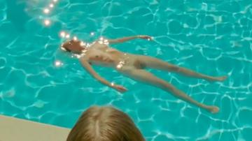 Rachel Weisz Full Frontal, New Netflix Nudity, And Mickey 17’s Toni Collette! Rachel Weisz Toni Collette Ariane Labed Rosalinde Mynster 4911