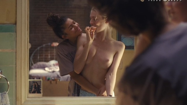 Top 5 Nude Scenes from Euphoria Seasons 1 and 2 Sydney Sweeney Zendaya Alexa Demie Hunter Schafer Chloe Cherry Rebecca Louise Anouk Samuel 5155