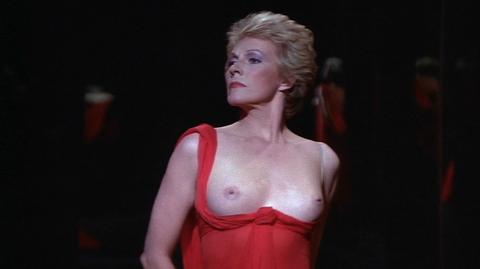 Julie Andrews Naked as Sally Miles. Breasts. 172431