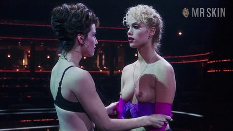 Elizabeth Berkley Naked as Nomi Malone. Breasts, Lesbian, Underwear, Sexy, bush, butt. 175455