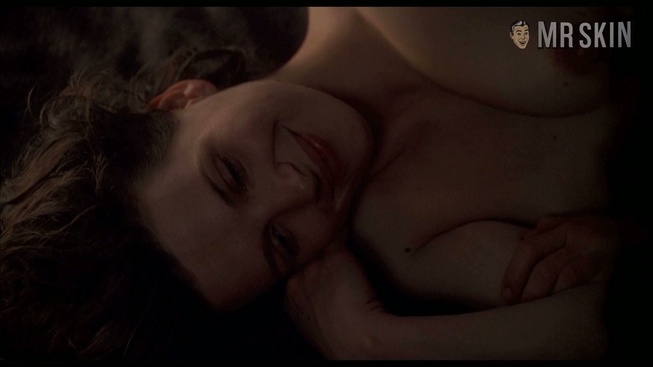 Juliette Binoche Nude in The English Patient. Breasts, sexy, underwear. 176686