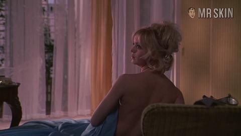 Goldie Hawn Naked as Marion. Breasts, Butt, Bush, Full Nudity, bikini, underwear. 182271