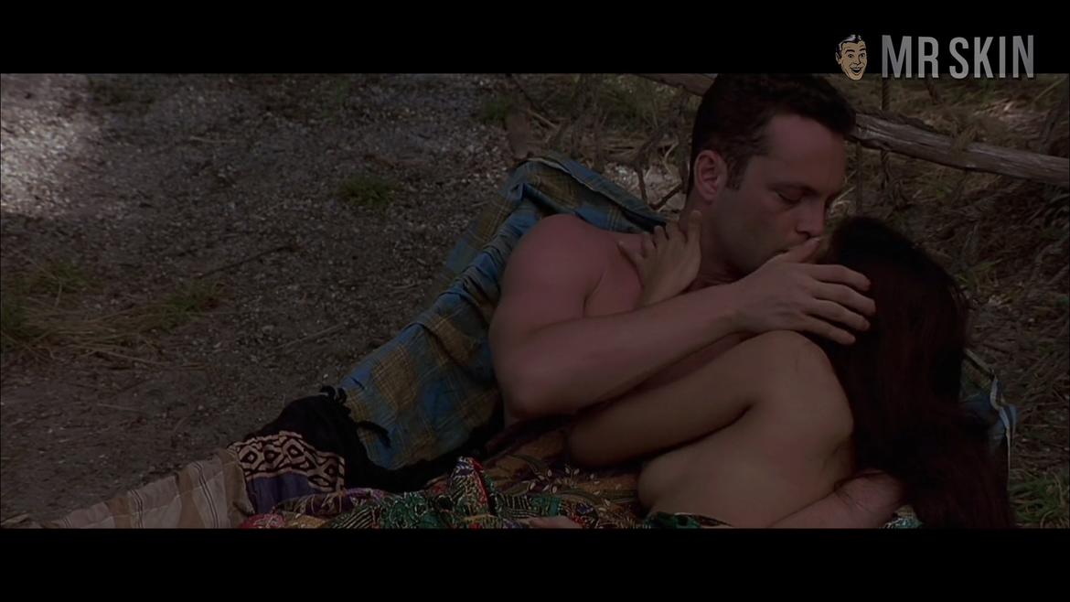 Is Issariya in Return to Paradise (1998) Sexy Left Breast Breasts Left Breast 298683