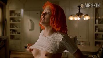 Milla Jovovich Nude as Leeloo. Breasts, left breast, sexy. 260510