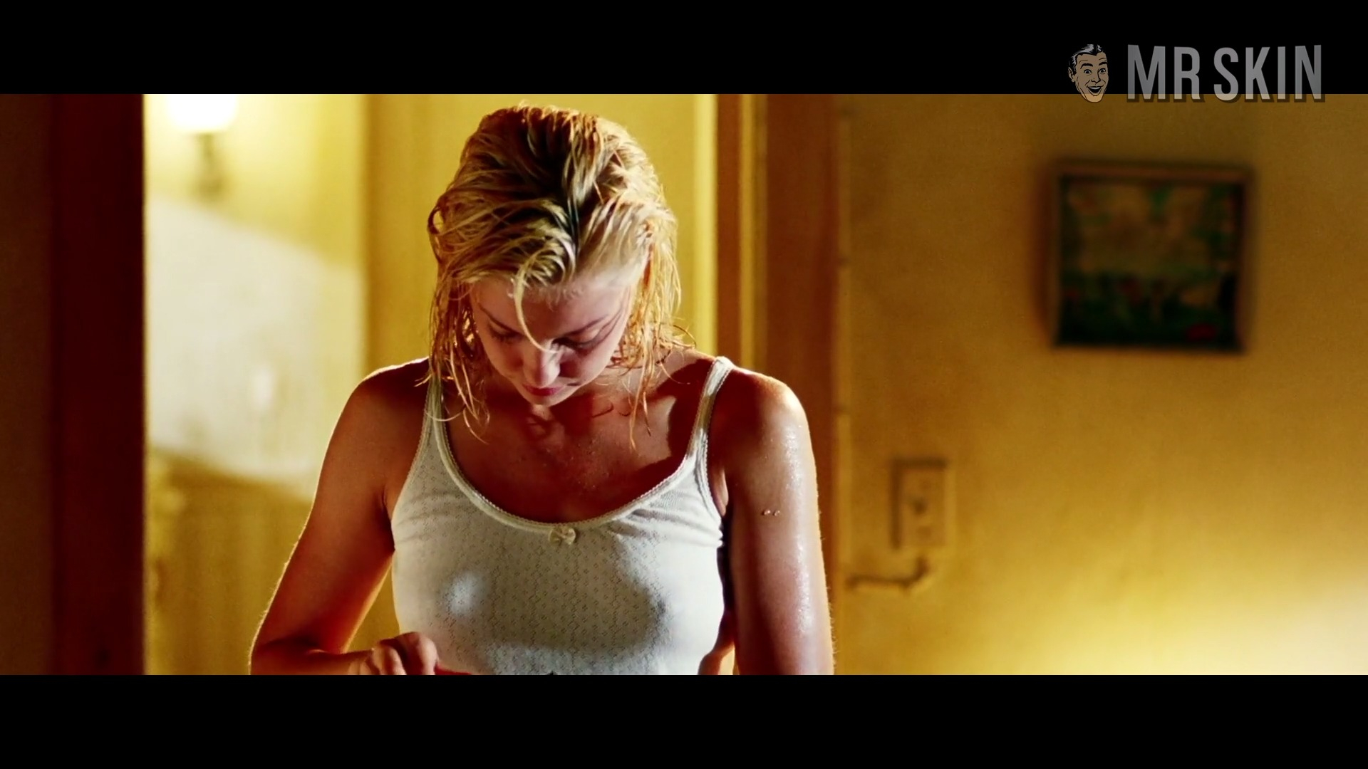 The Passion of Darkly Noon's Sexiest Scenes with Ashley Judd. Sexy, breasts, right nipslip. 305946