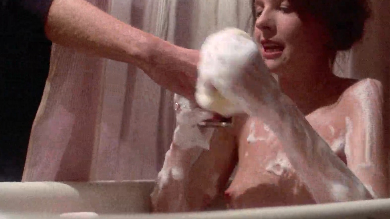 Diane Keaton Naked in Looking for Mr. Goodbar. Breasts, butt, left breast. 187969