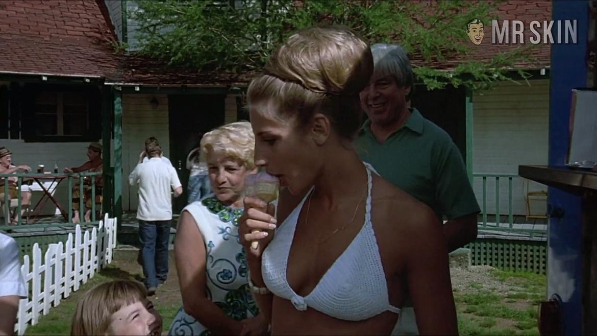Mahée Paiement in A Walk on the Moon (1999) Bikini Bikini Sexy 319871