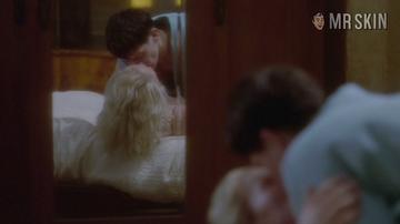 k.d. lang, Rosel Zech in Salmonberries (1991) Lesbian Sexy Breasts Bush 328128