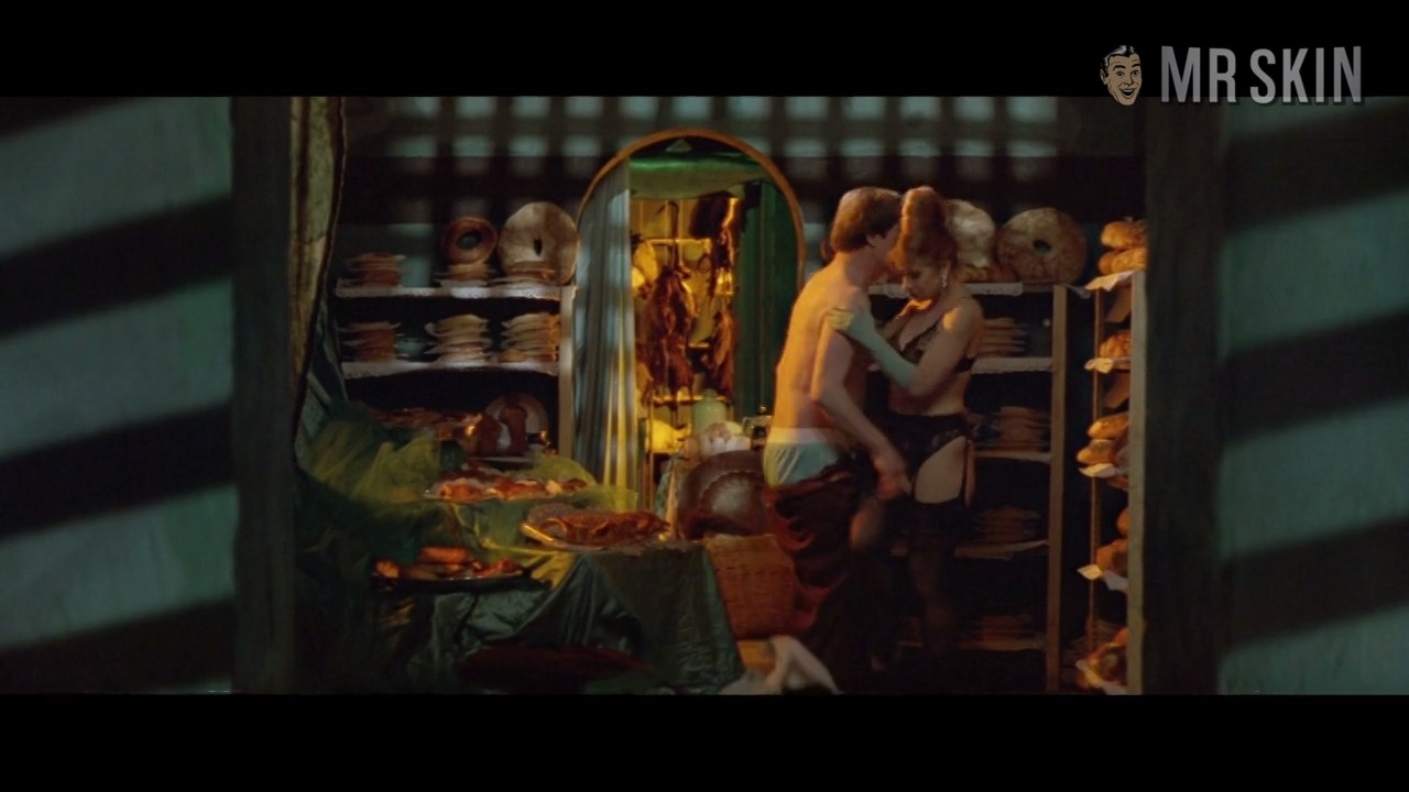 Helen Mirren Nude in The Cook, The Thief, His Wife & Her Lover. Breasts, Butt, Bush, sexy, underwear. 209482