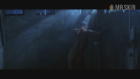 Demi Moore Nude as Lt. Jordan O'Neil. Butt, breasts, right breast. 172202