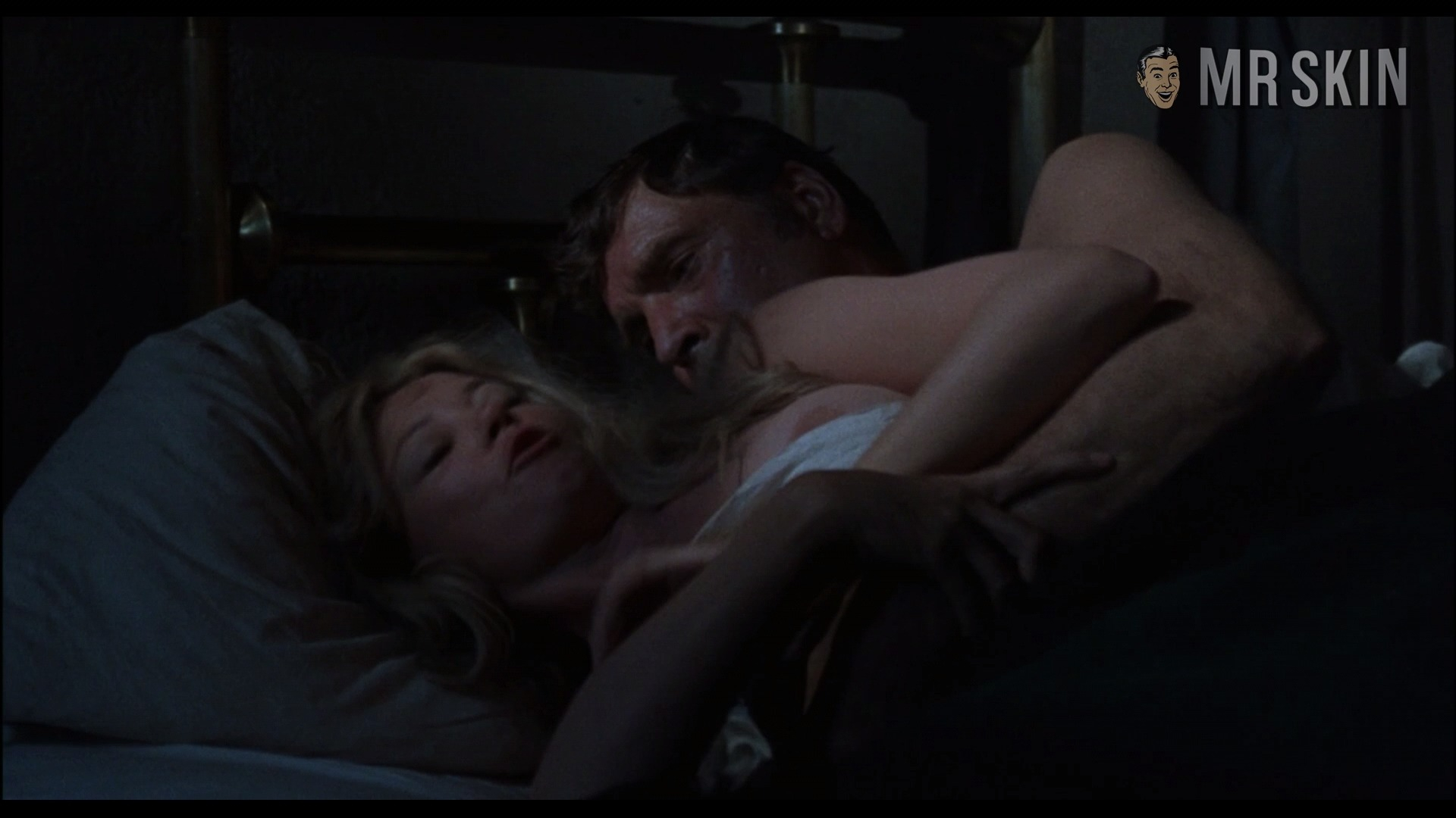 Sheree North Naked as Laura Shelby. Left Nipslip, breasts. 290823