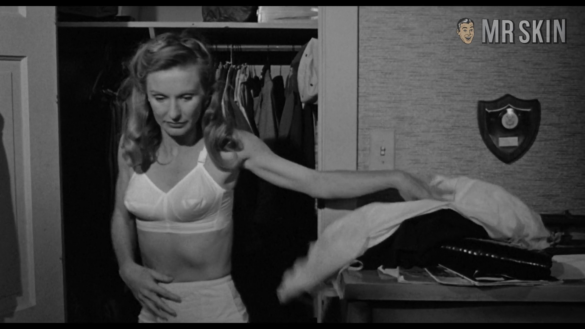 Sexiest Cloris Leachman Scene in The Last Picture Show. Underwear. 217339