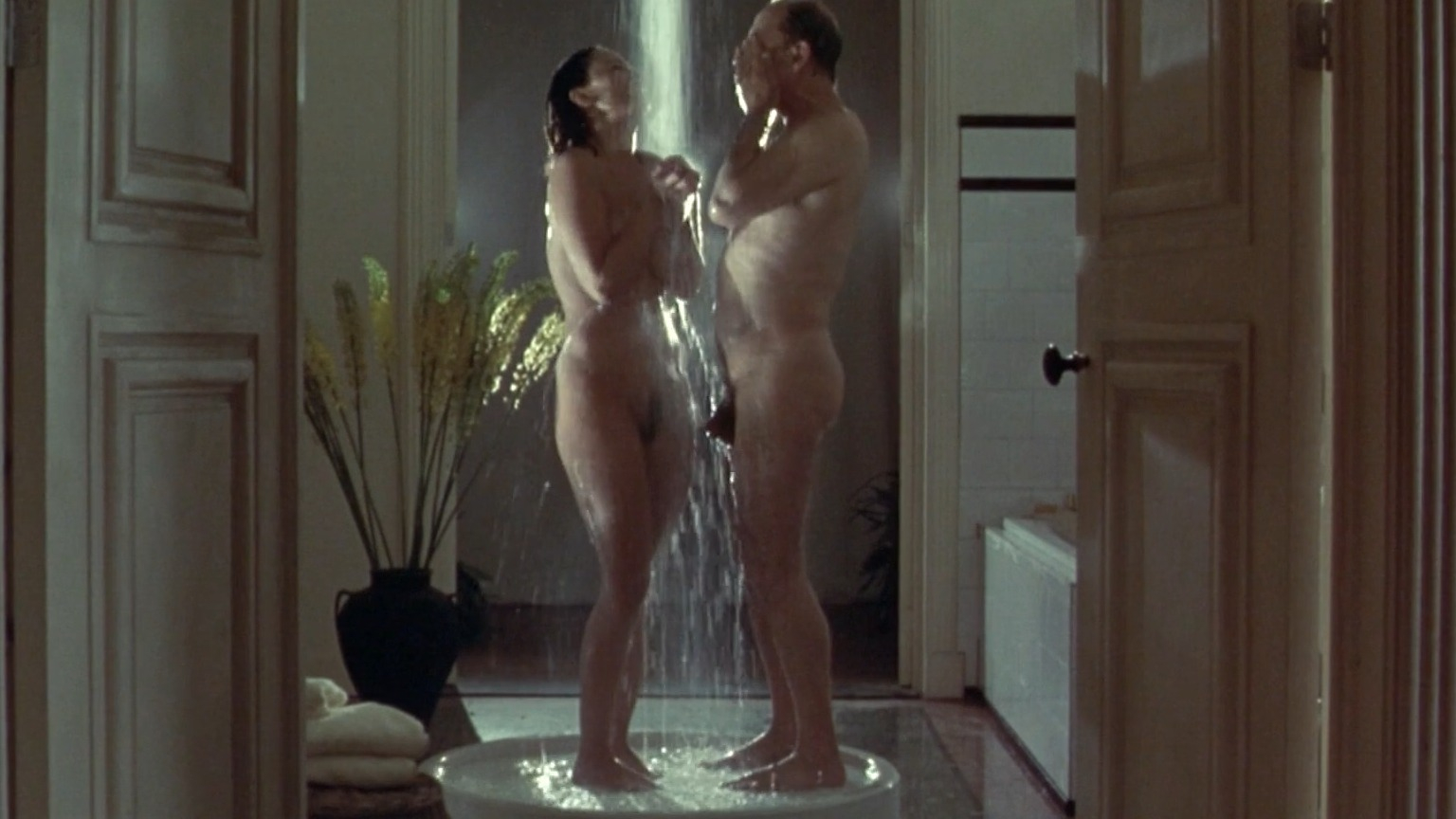 Polly Walker Naked in 8 ½ Women. Breasts, Butt, Bush, Full Nudity. 172819