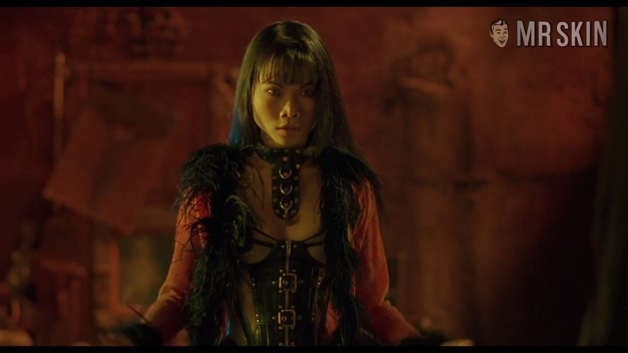 Thuy Trang in The Crow: City of Angels (1996) Sexy Sexy 250925