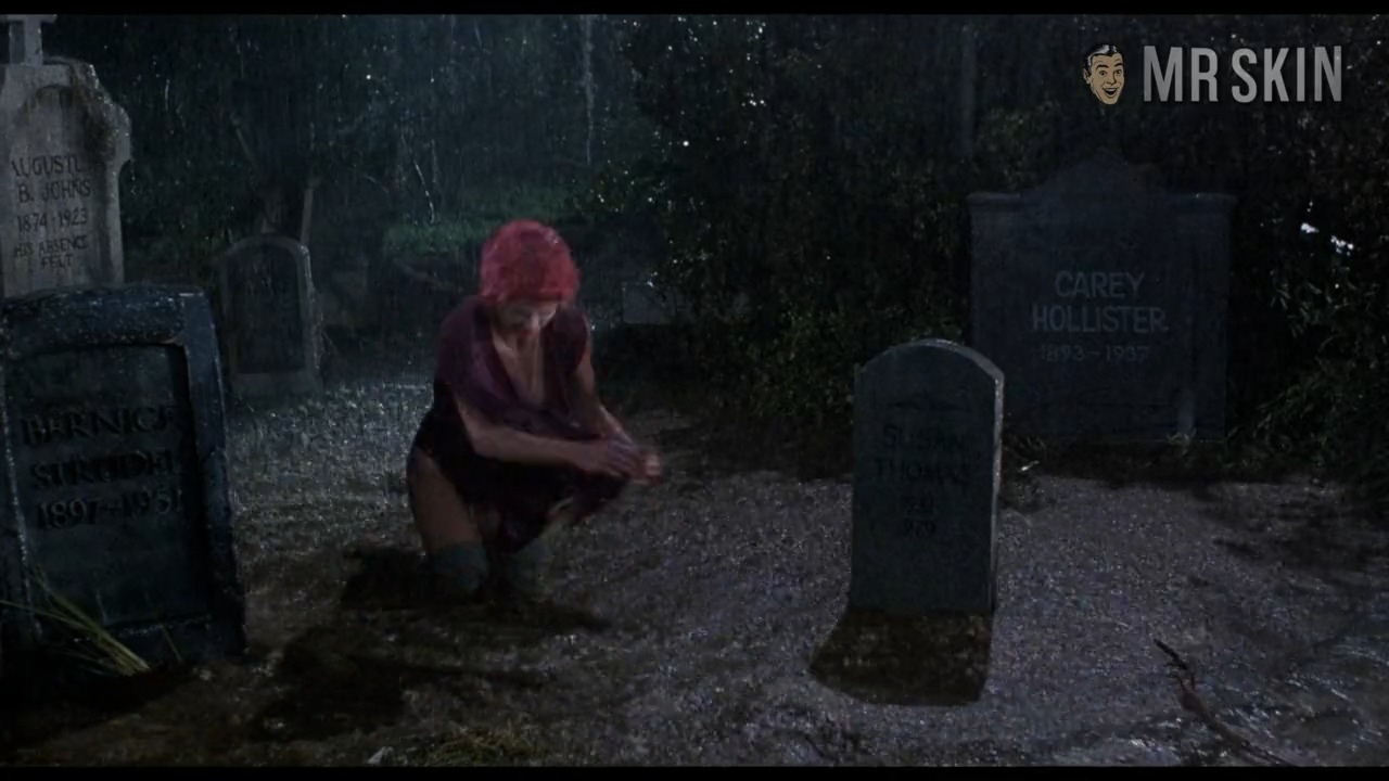 Linnea Quigley Nude in The Return of the Living Dead. Butt, breasts, sexy. 179014