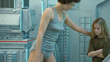 Sigourney Weaver in Aliens (1986) Underwear Sexy Bush Sexy 210951