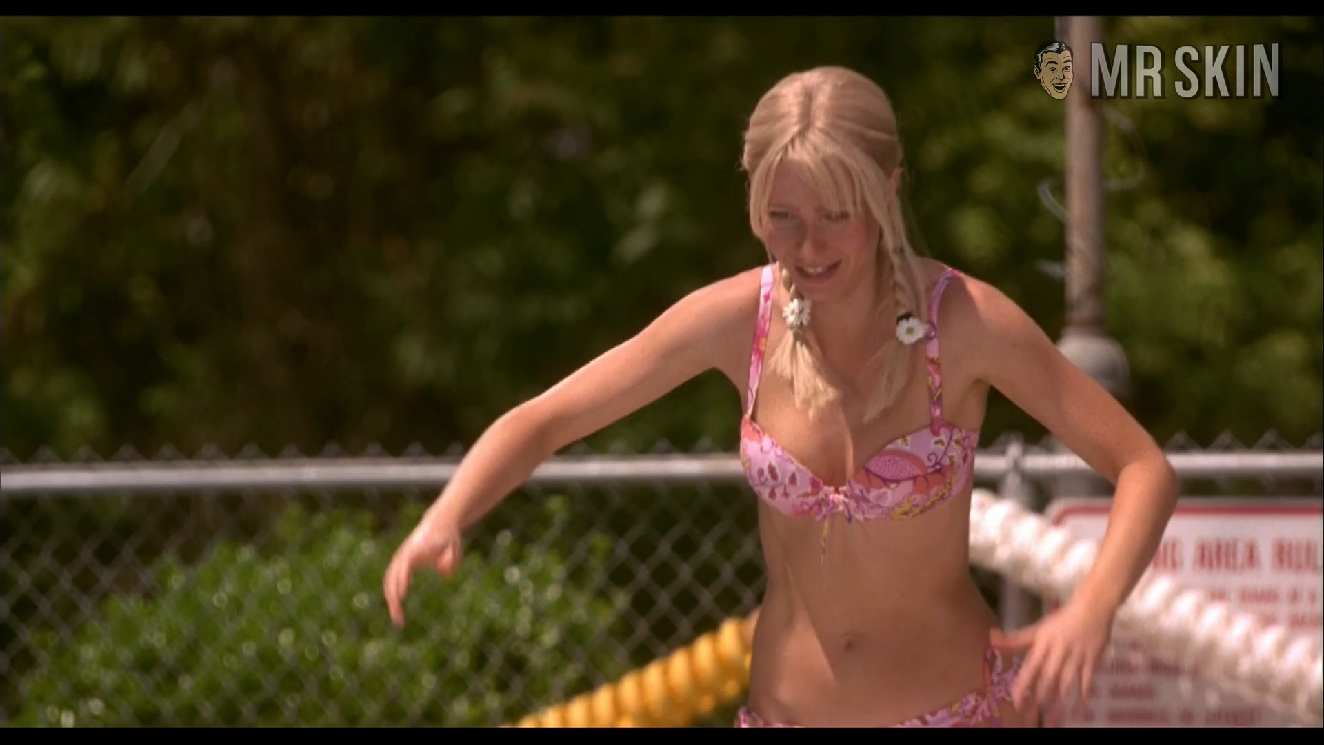 Gwyneth Paltrow in Shallow Hal (2001) Bikini Bikini Sexy 179001