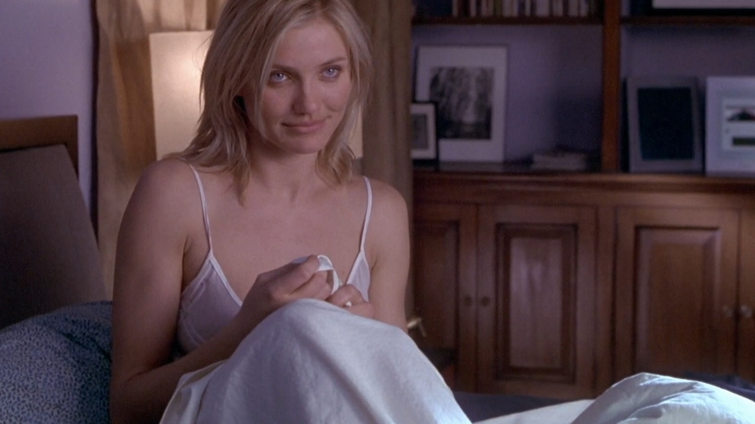 Cameron Diaz Nude as Julie Gianni. Breasts, underwear. 175526