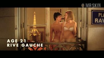 Gwyneth Paltrow, Tatiana Abbey in The Royal Tenenbaums (2001) Underwear Breasts Bikini Breasts 180352