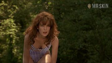 Lara Flynn Boyle in The Temp (1993) Bikini Bikini Sexy 177418