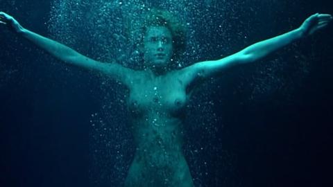 Rebecca Romijn Naked in Femme Fatale. Breasts, Bush, left breast, lesbian. 182887