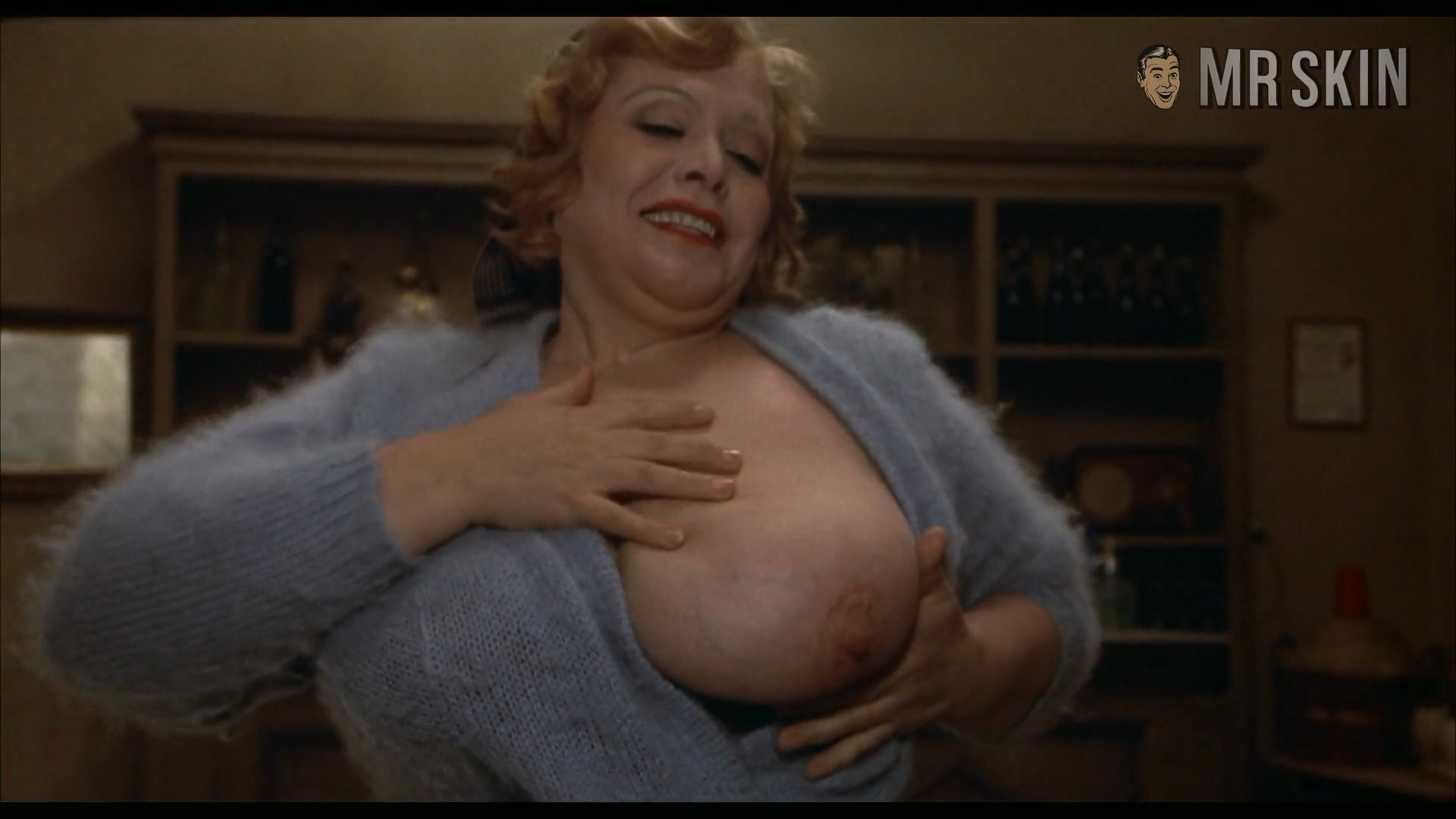 Maria Antonietta Beluzzi in Amarcord (1973) Breasts Sexy Breasts Sexy 330231