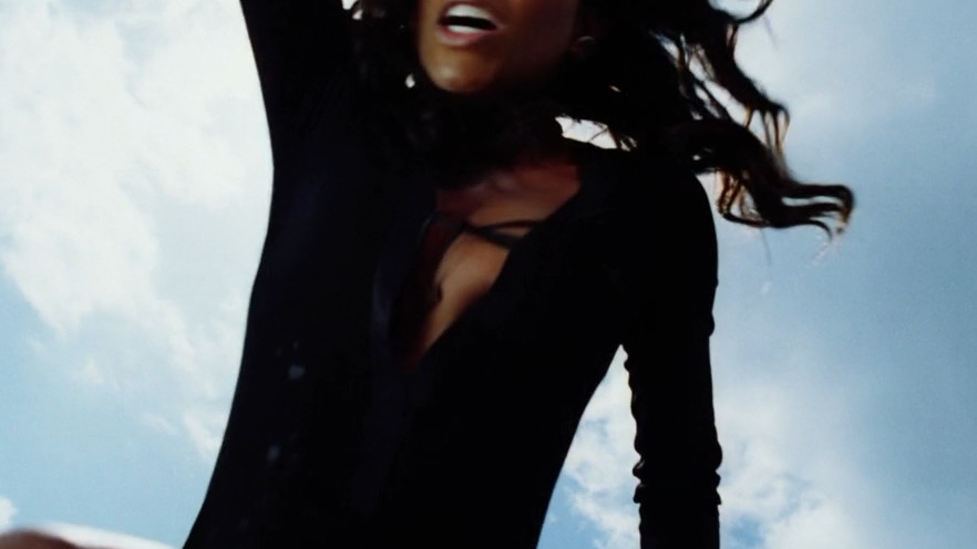 Gabrielle Union in Bad Boys II (2003) Left Nipslip Bikini Breasts 187799