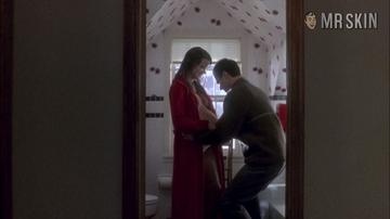 Bridget Fonda in A Simple Plan (1998) Right Breast Breasts Right Breast 319826