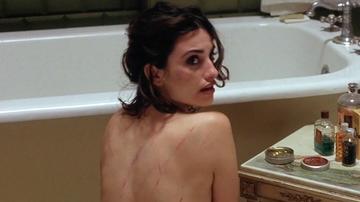 Penélope Cruz, Charlize Theron in Head in the Clouds (2004) Sexy Breasts Lesbian 194308