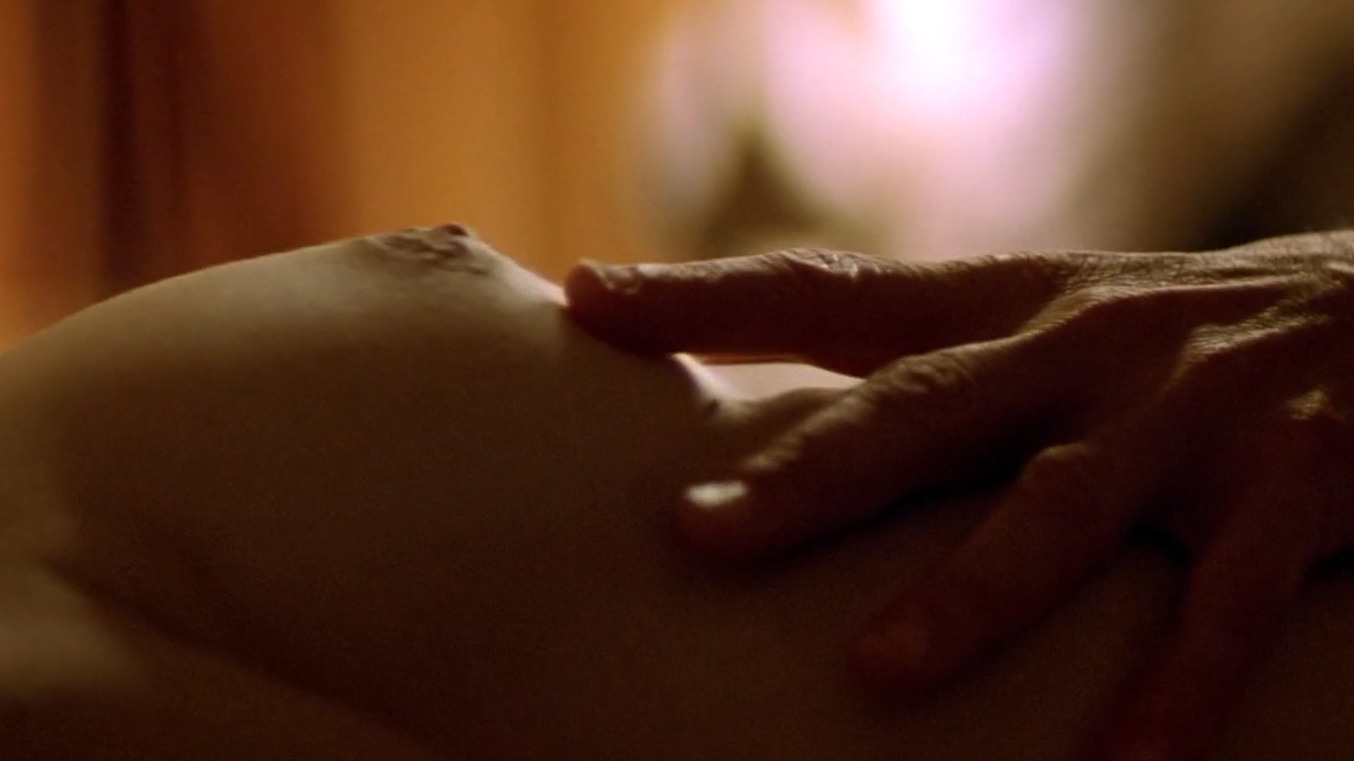 Alison Lohman Nude in Where the Truth Lies. Breasts, butt, lesbian. 200812
