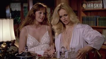 Mary Beth McDonough, Lynda Day George in Mortuary (1983) Sexy Breasts Bush 324905