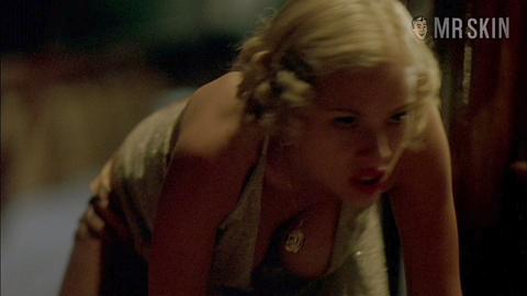 Scarlett Johansson Naked in A Good Woman. Left Nipslip, breasts, sexy. 205795