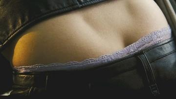 Keira Knightley in Domino (2005) Butt Bikini Breasts 200709