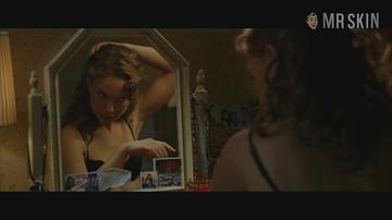 Natalie Portman in V for Vendetta (2006) Underwear Breasts Left Nipslip 202866