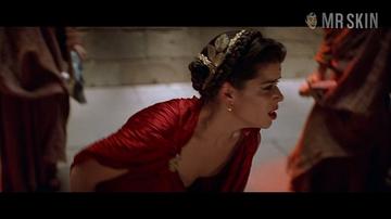 Neve Campbell in Scream 2 (1997) Sexy Sexy 327473