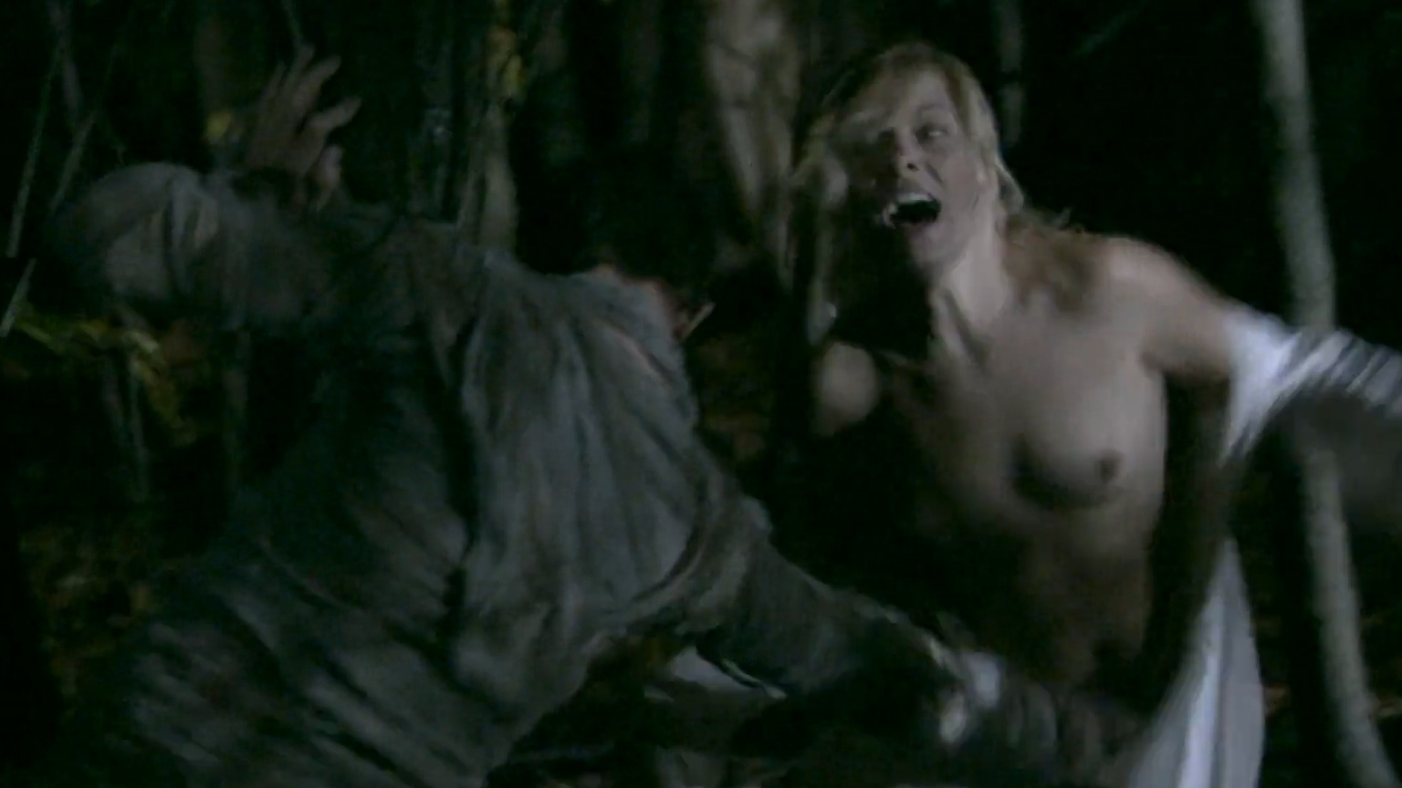 Amy Ciupak Lalonde Nude in Diary of the Dead. Breasts. 209722