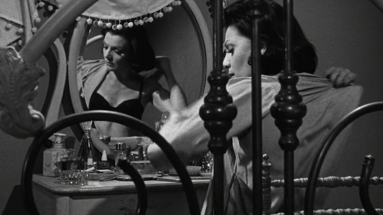 Sexiest Scenes of Nancy Ashton from Experiment in Terror. Underwear. 353831