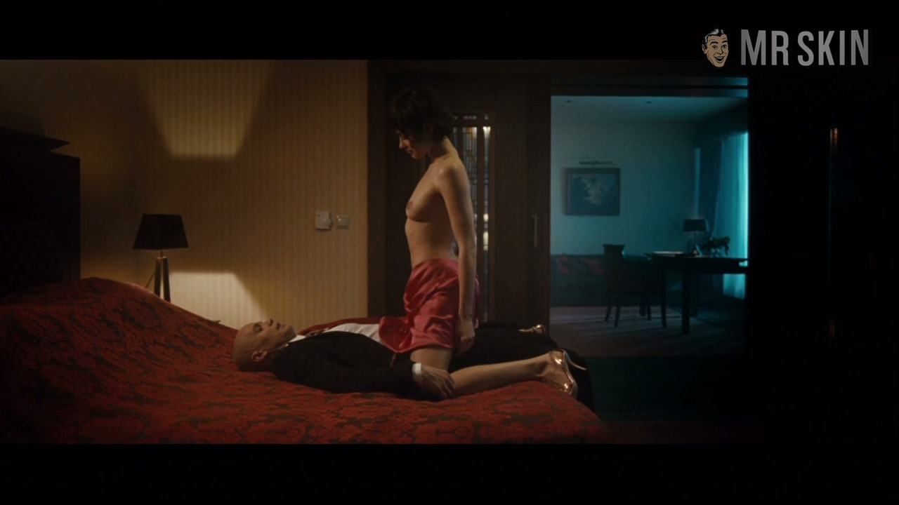 Olga Kurylenko Nude as Nika Boronina. Breasts, bush, sexy. 209216