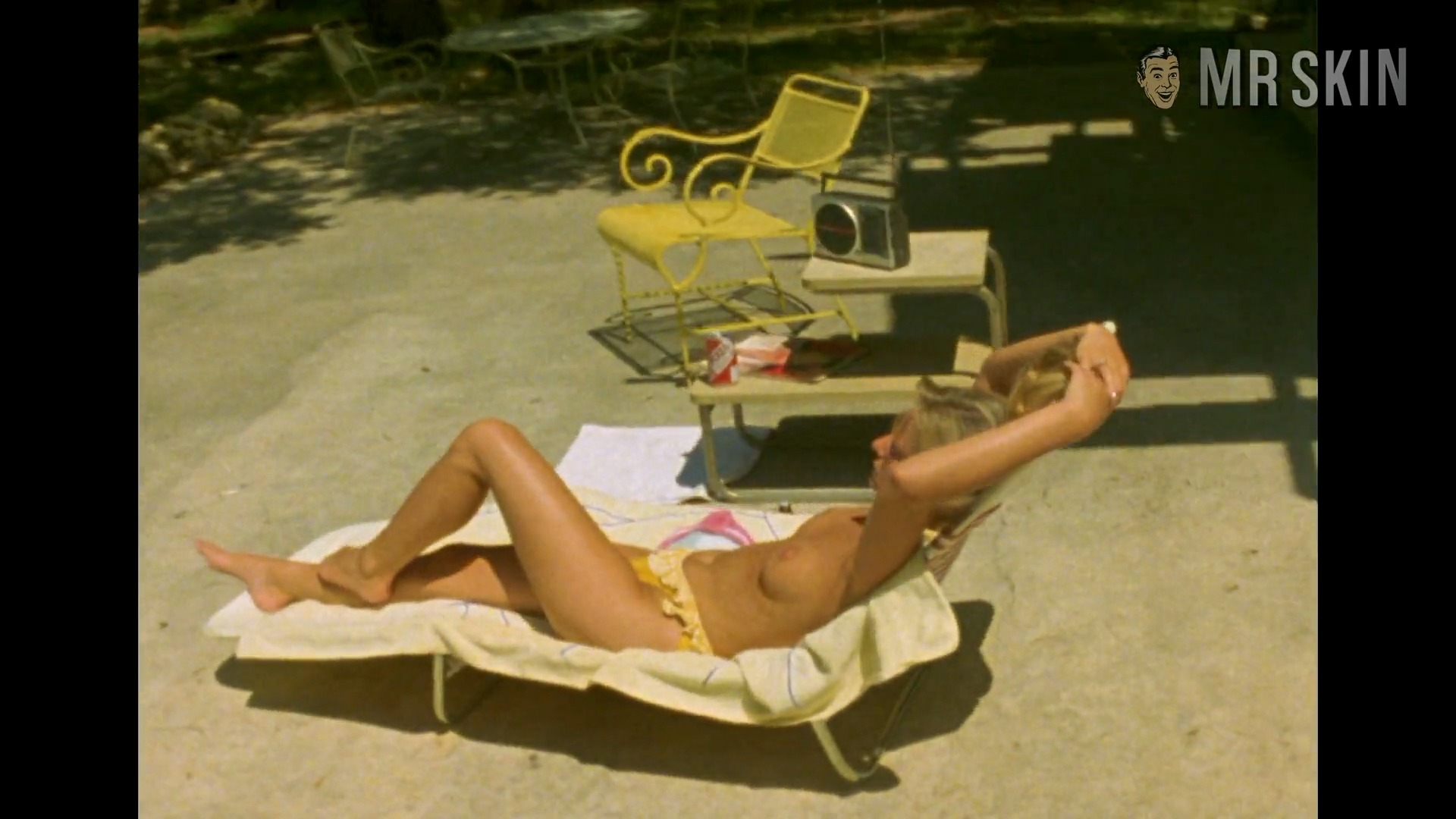 DeeDee Norton in Confessions of a Serial Killer (1985) Bikini Breasts Bikini Breasts 342970