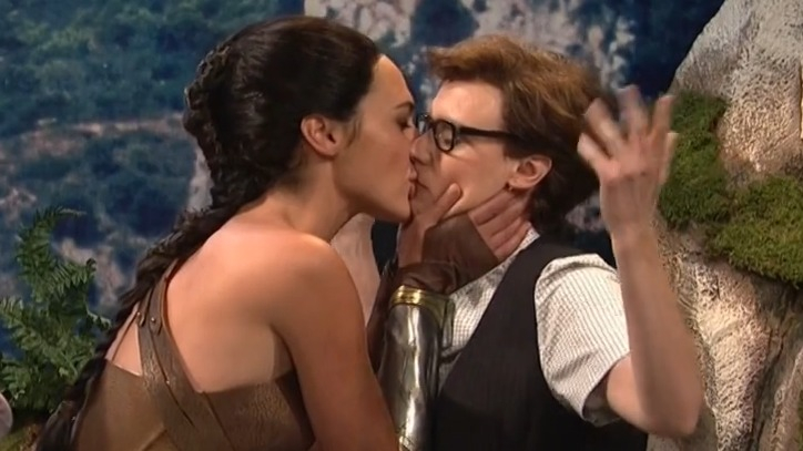 Sexiest Kate McKinnon Scene in Saturday Night Live. Lesbian, sexy. 262867
