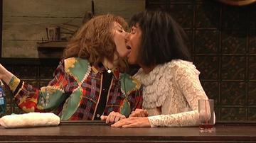 Kristen Wiig, Kate McKinnon in Saturday Night Live (1975-2025) Lesbian Sexy Lesbian Sexy 283206