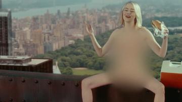 Chloe Fineman, Sarah Sherman, Punkie Johnson, Chloe Troast, Emma Stone in Saturday Night Live (1975-2025) Sexy Lesbian Sexy 346757